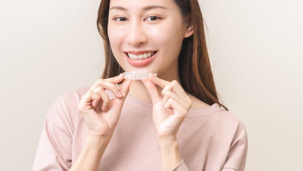 Implement these tips with Houston Invisalign to become more comfortable.