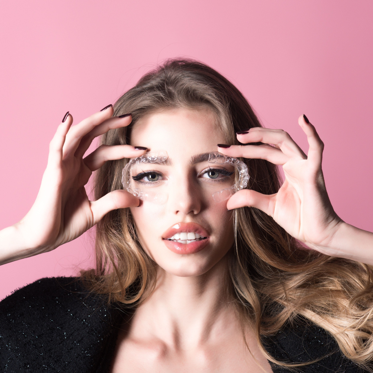 Our Houston family dentist will help you choose between Invisalign or traditional metal braces.