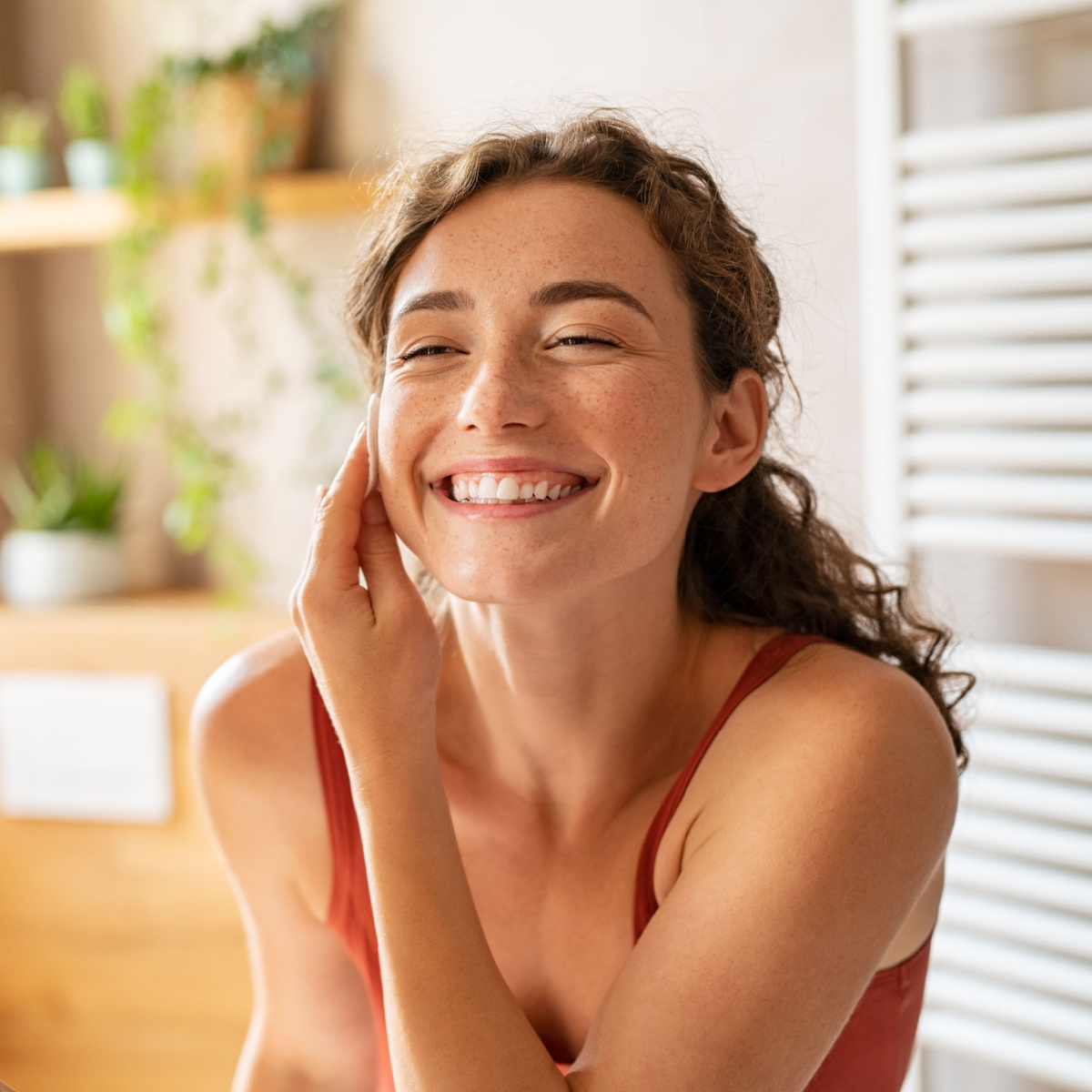 Keep your gums healthy with a regular visit to your Houston dentist.