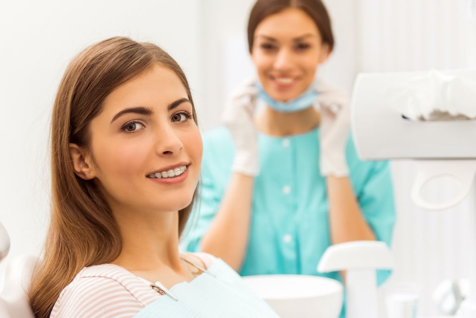 How to Make Sure Your Dental Health is Optimal While You Wear Houston Braces